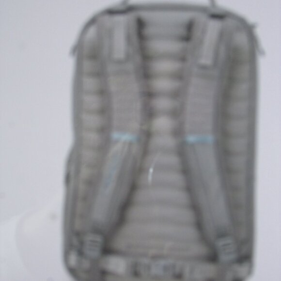 NWT LifeProof Squamish 20 Liter Outdoor Backpack for Travel and Hiking